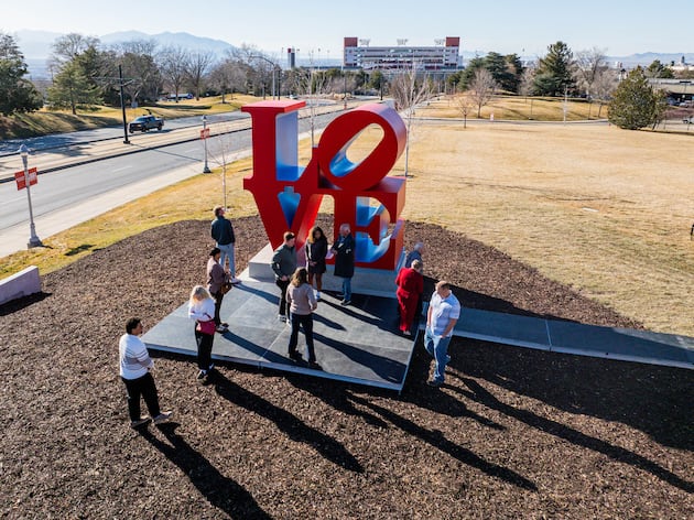University of Utah celebrates acquisition of 'LOVE' sculpture – Deseret News