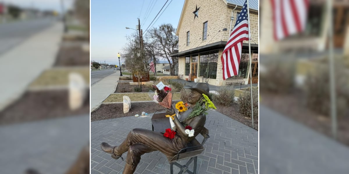 The story behind Salado’s Robert Duvall sculpture