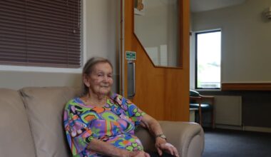 Centenarian Betty Gilgen celebrates 100th birthday with vintage car drive