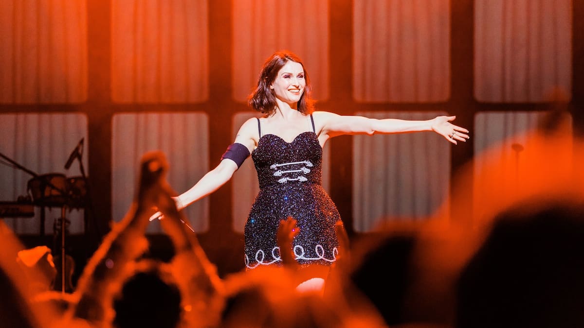 Sophie Ellis-Bextor charms Hamilton fans with sparkling BNZ Theatre debut