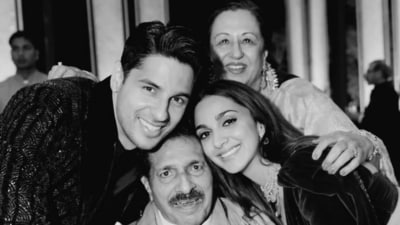 Sidharth Malhotra and Kiara Advani with Rimma Malhotra and Sunil Malhotra