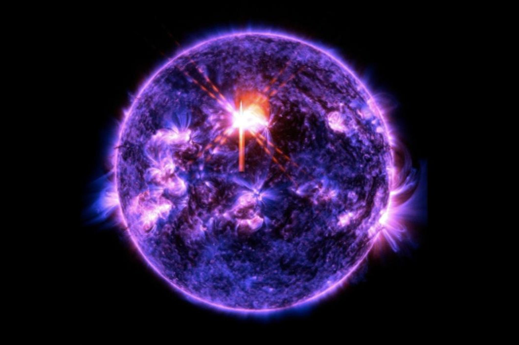 Sunspot region continues to blast out powerful solar flares