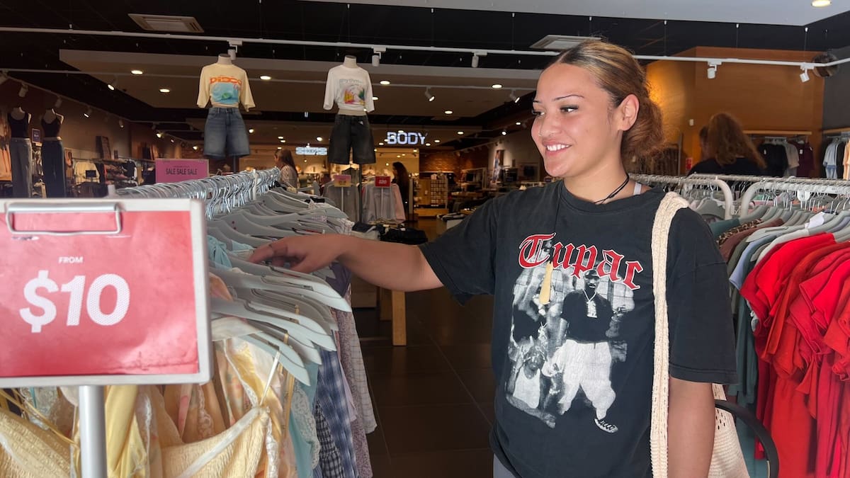 Longstanding clothing store departs Hastings central mall area