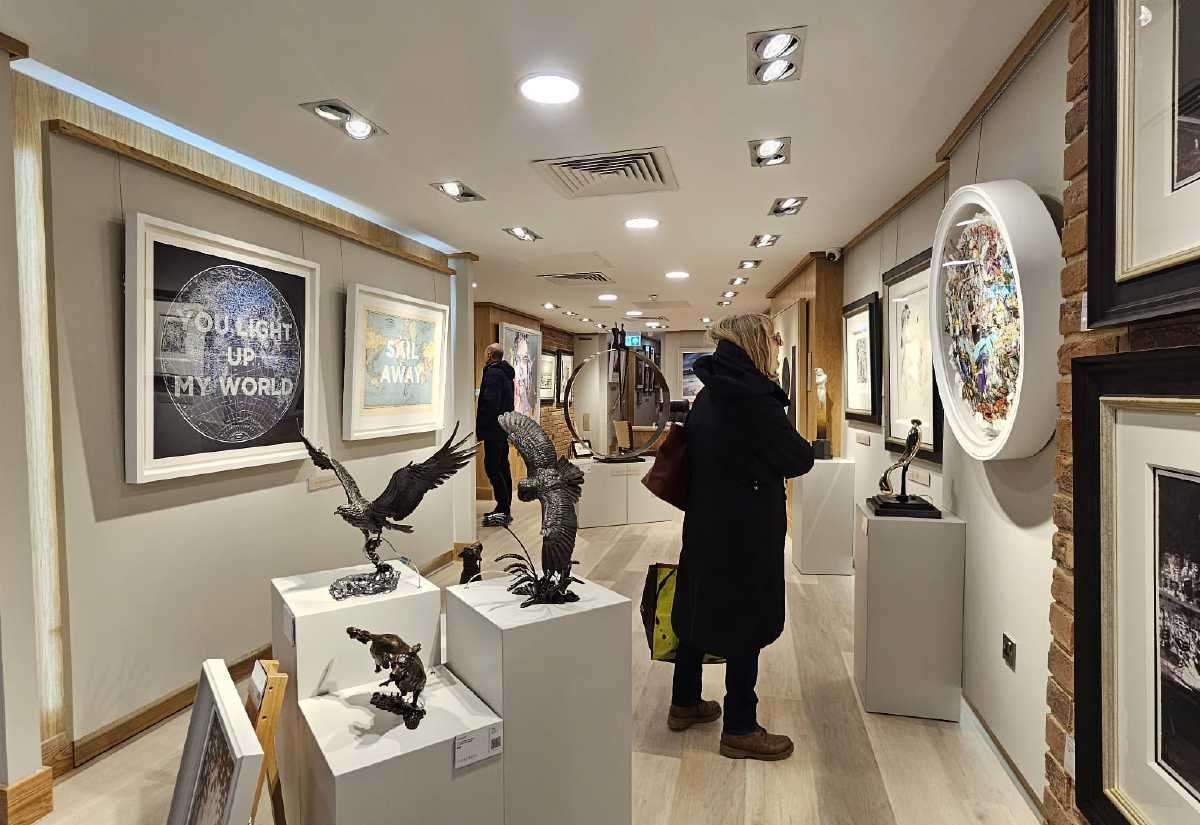 Clarendon Fine Art opens doors at former Halifax branch in High Street, Stamford