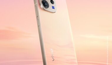 Vivo V70 vs Oppo Reno 15: Which Lite Flagship Phone Should You Buy?