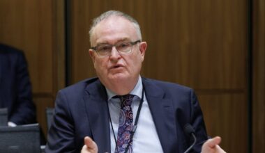 Treasury boss Iain Rennie raises flags over New Zealand being indebted to opaque foreign investors, as global factors push up interest costs