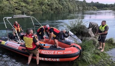 Waikato River rescue: Seven people pulled from water near Taupō
