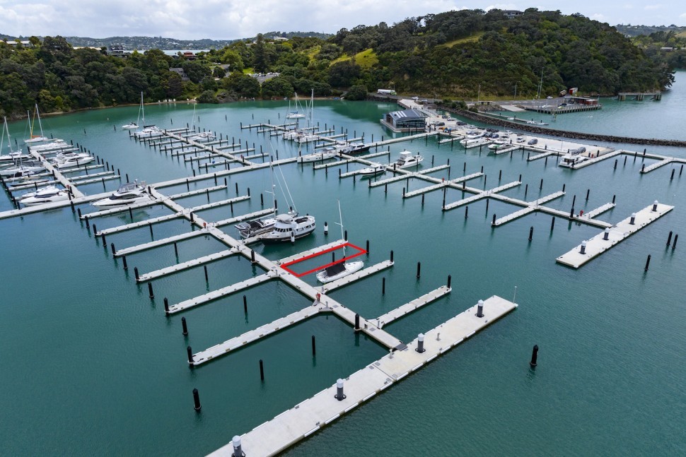 Waiheke Marina Berths 18-20m image
