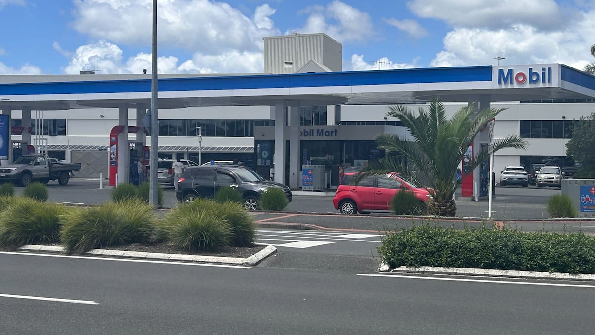 Judge slams Whangārei Mobil station over ‘mind-blowing’ POS failures in employee theft case