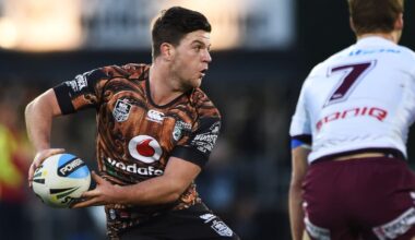 Chad Townsend suffers health scare on flight to Las Vegas for NRL season-opener