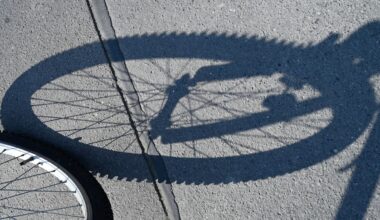 Man first on the scene of e-bike accident says rider faceplanted, suffered traumatic injury