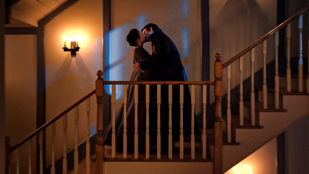bridgerton season 4 benedict and sophie stairwell scene