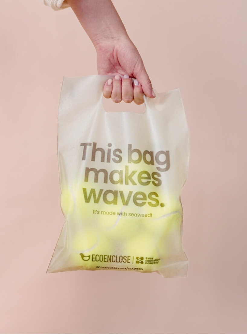 the die-cut handle bags are ideal for everyday use and shopping