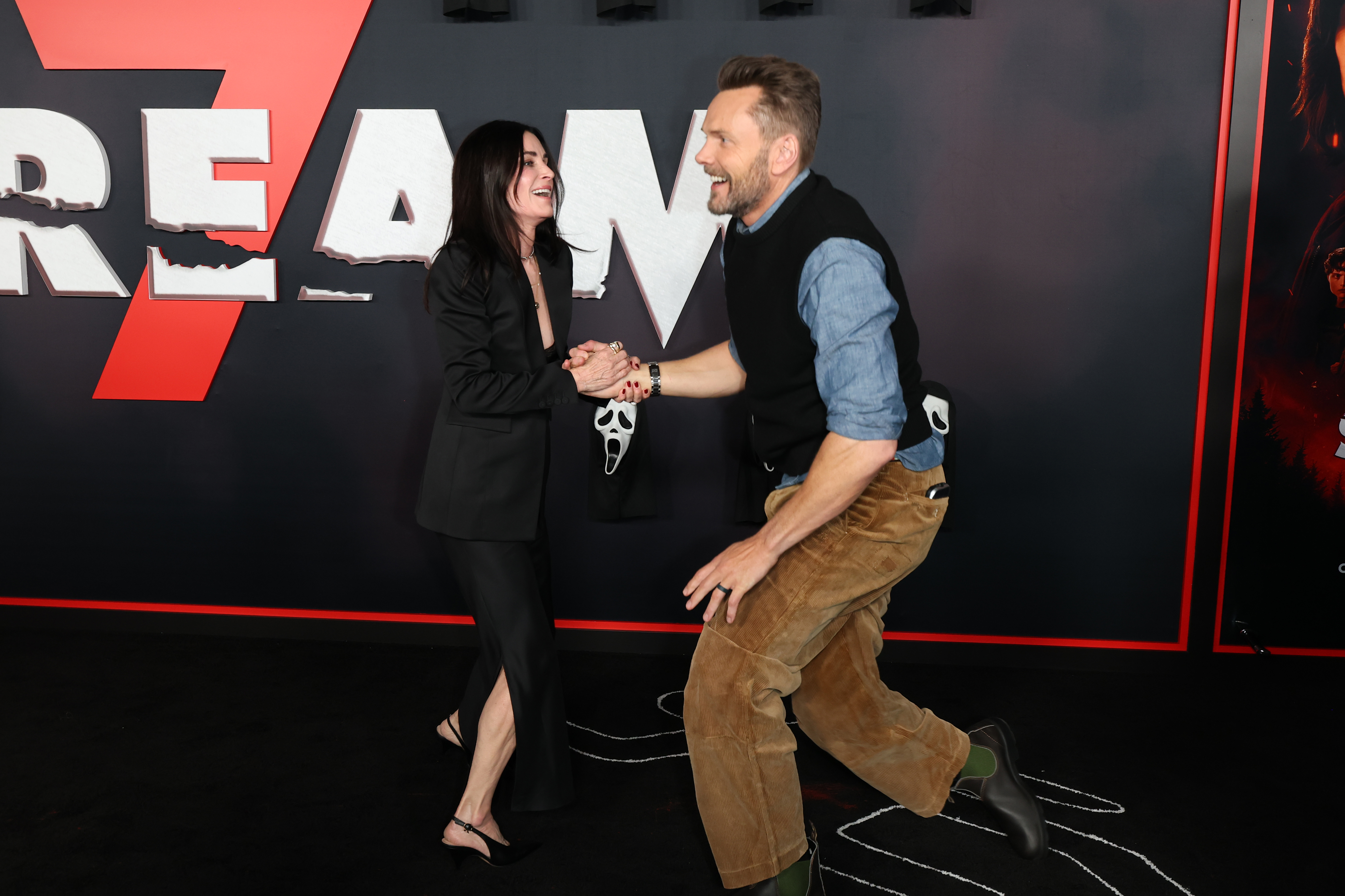 Courteney Cox and Joel McHale