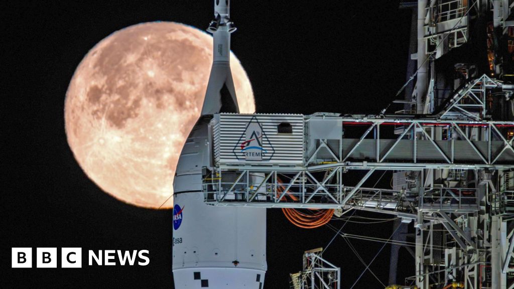 Nasa targets early March to send humans back around the Moon - BBC