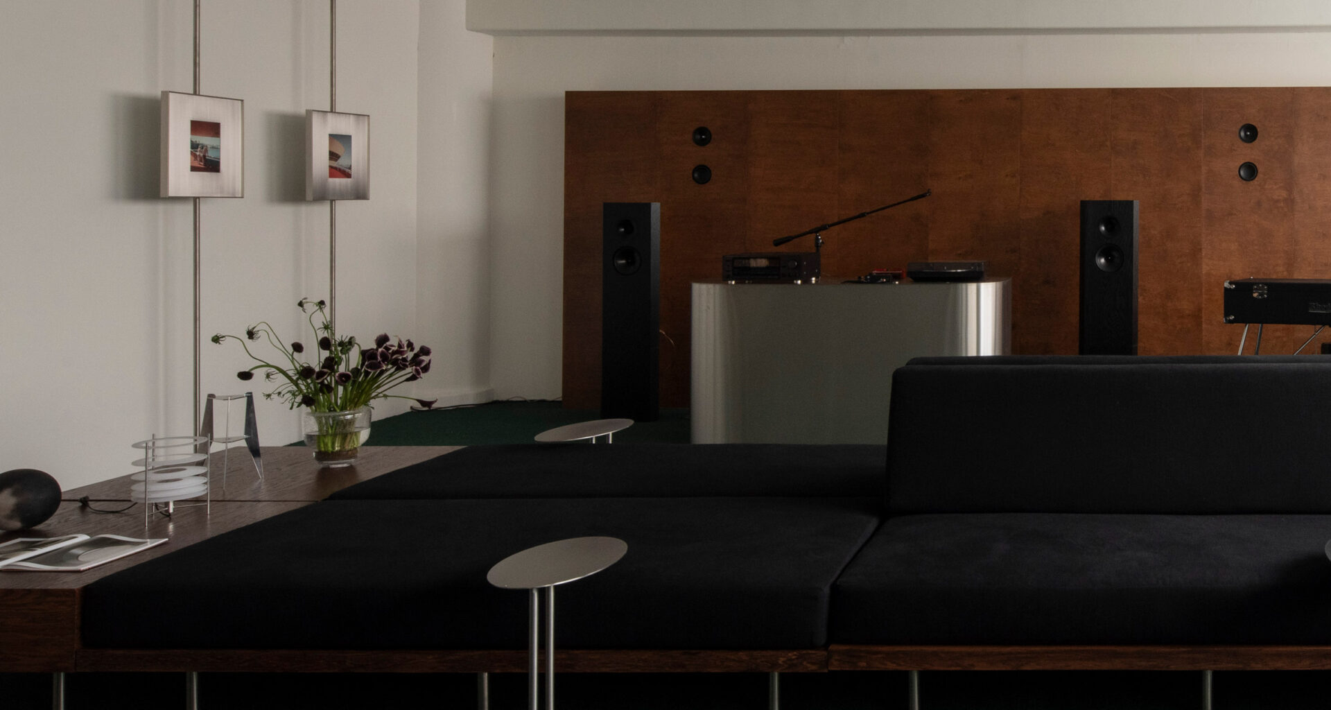 Formant Studio designs Modular listening lounge in Mexico City