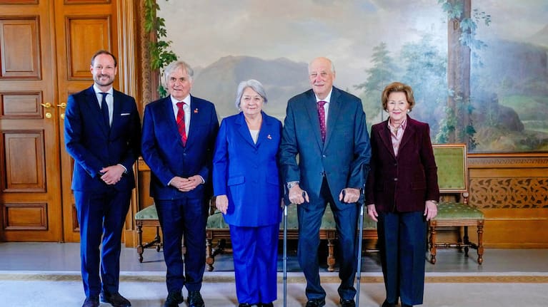From left, Norway's Crown Prince Haakon, Whit Grant Fraser, Canada's Governor General Mary Simon, King Harald and Queen Sonja in audience at the Norwegian Palace in Oslo, Wednesday, February 4, 2026.