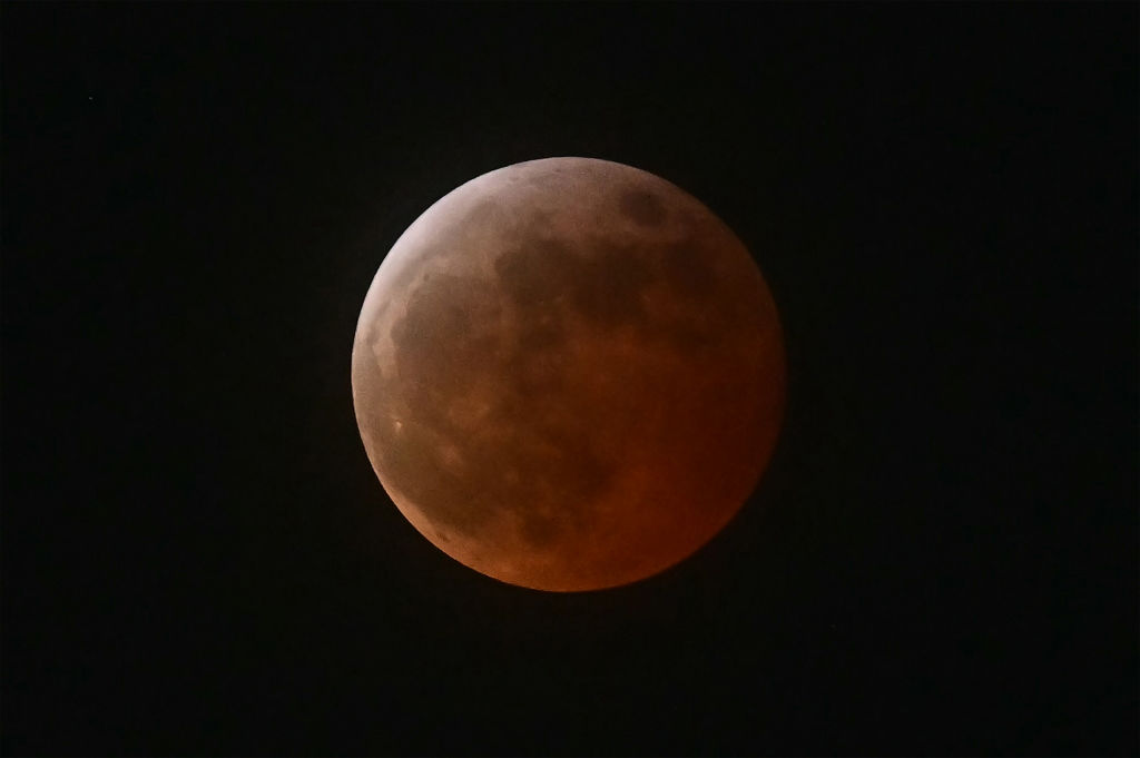 Don’t miss out: One week until total lunar eclipse turns moon red March 3