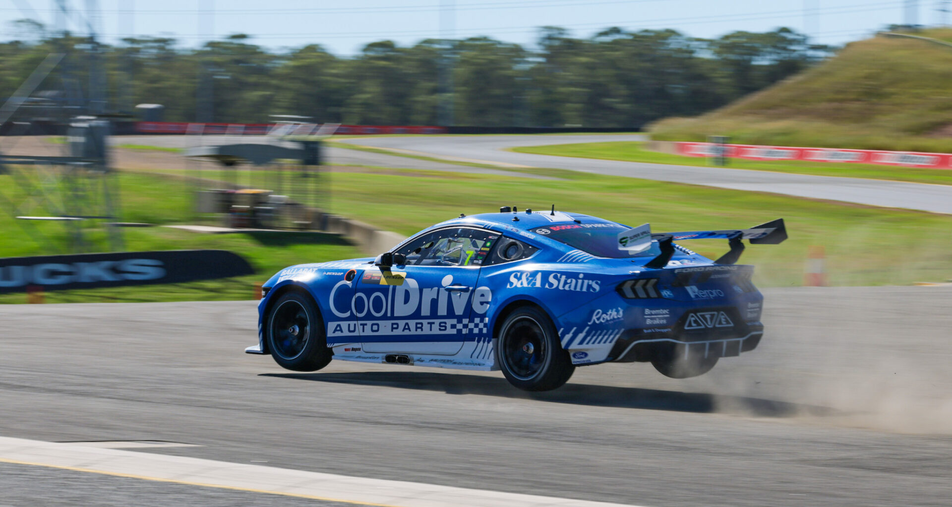 Golding flies, Payne quick as rookies soar at DNSW Sydney Test Day - Repco Supercars Championship