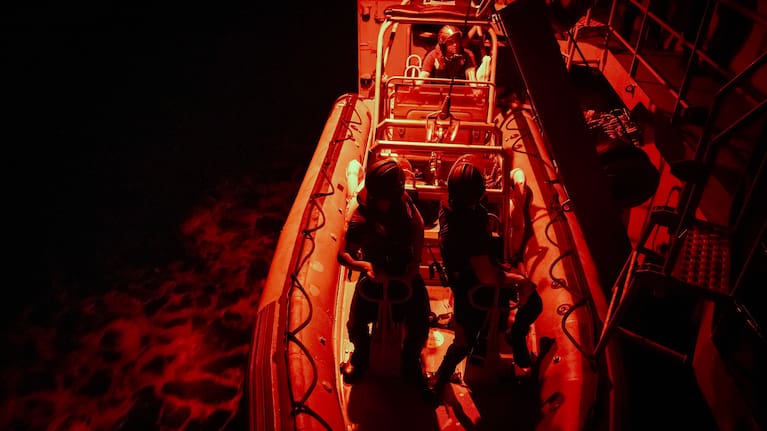 HMNZS Canterbury crew prepare to rescue the two missing sailors. 