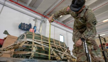 US military puts HoloLens to work as remote assist tool • The Register