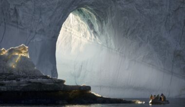 Scientists Think Greenland's Ice Is Churning Like Molten Rock : ScienceAlert