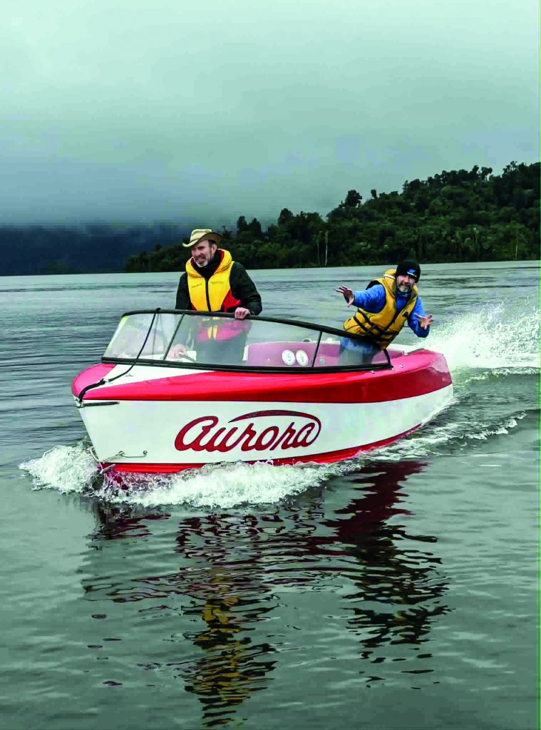 Glorious hydrodynamic relaxation - Boating New Zealand