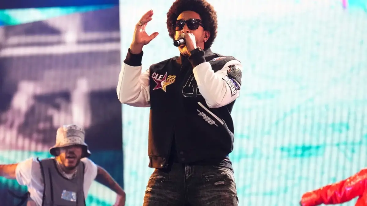 John Tesh to Perform 'Roundball Rock' Live to Open 75th All-Star Game