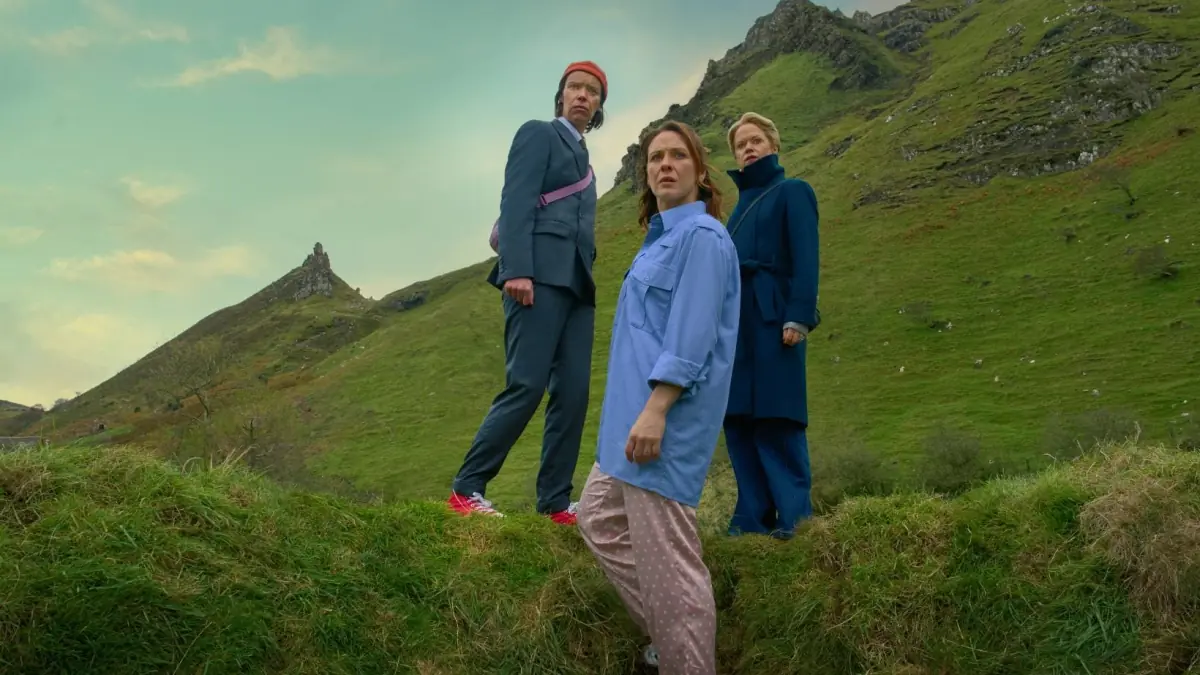 how to get to heaven from belfast: A blistering, funny mystery that demands to be seen