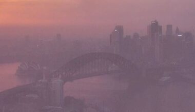 Heat eases in southeast, but Western Australia still red hot