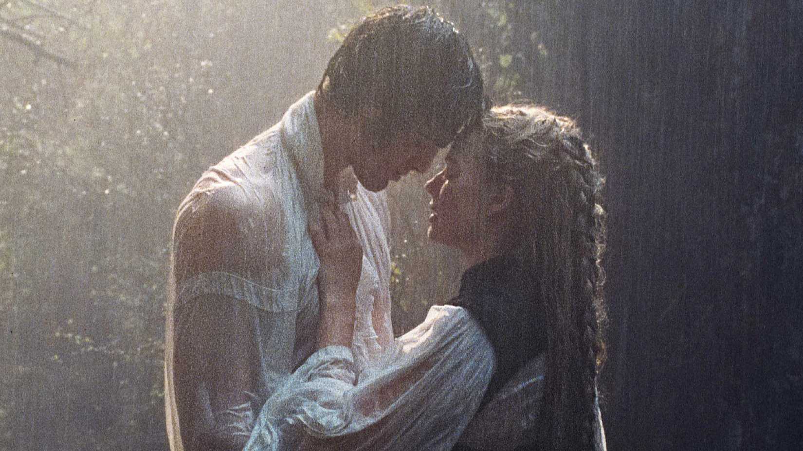 Margot Robbie and Jacob Elordi in Wuthering Heights