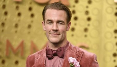 Tributes pour in for beloved Dawson's Creek star James Van der Beek