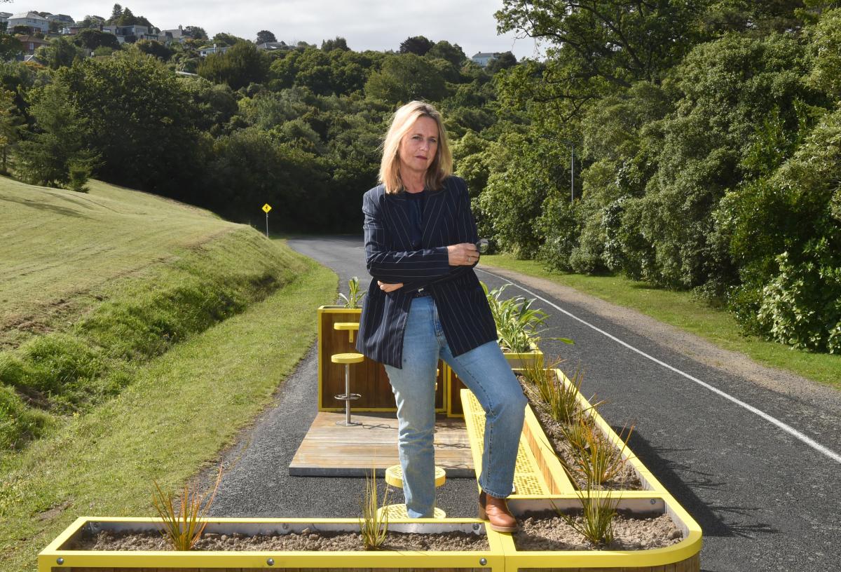 Galer, Acklin to contest by-election