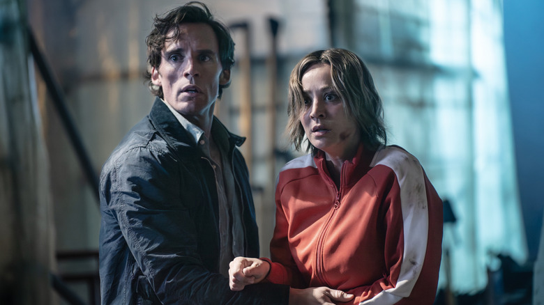 Sam Claflin and Kaley Cuoco in Vanished Episode 4