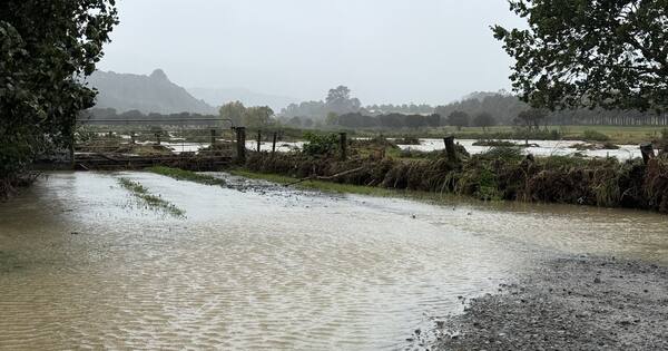 Lake Ferry cut off due to flooding – 100 stranded in Wairarapa