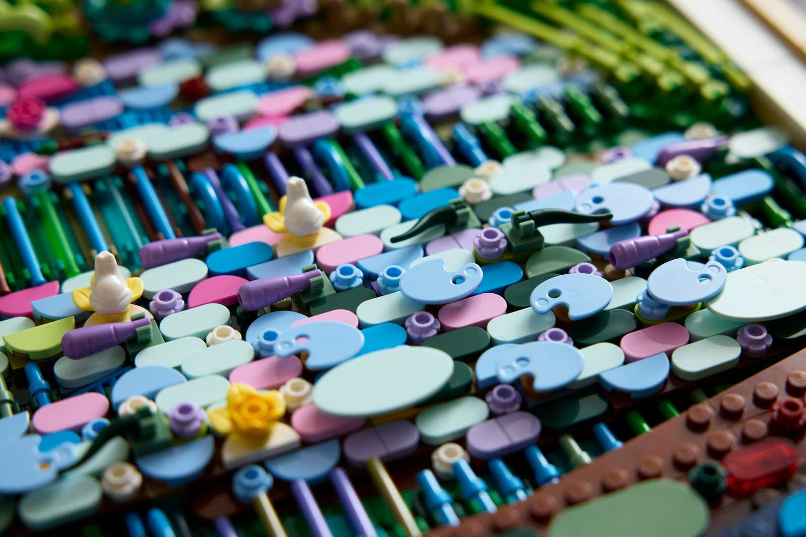 Close-up of the ‘Monet Bridge Over a Pond of Water Lilies’ LEGO set