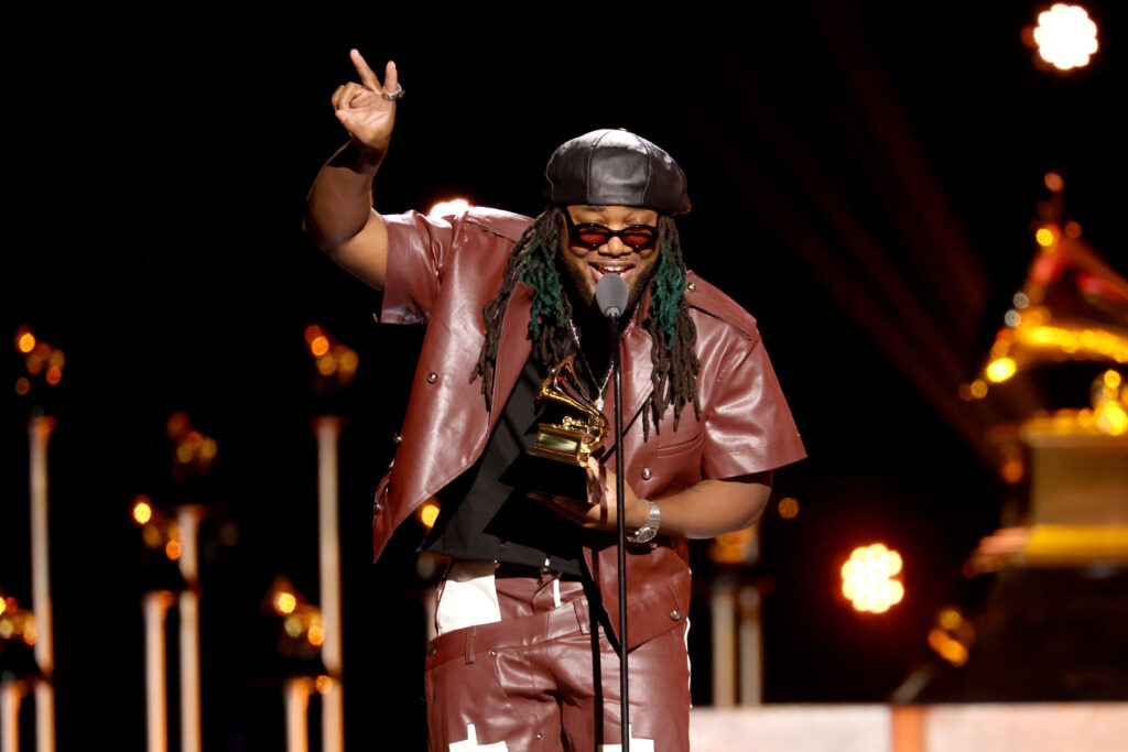 Leon Thomas accepts Best R&B Album for "MUTT" at 68th Grammy Awards. (Photo Credit: Matt Winkelmeyer / Getty for The Recording Academy)