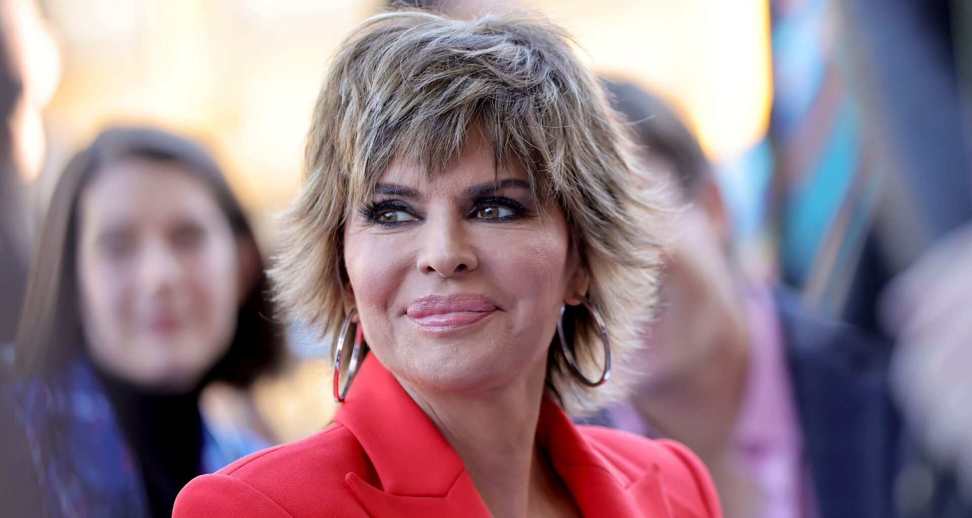 Lisa Rinna smiling