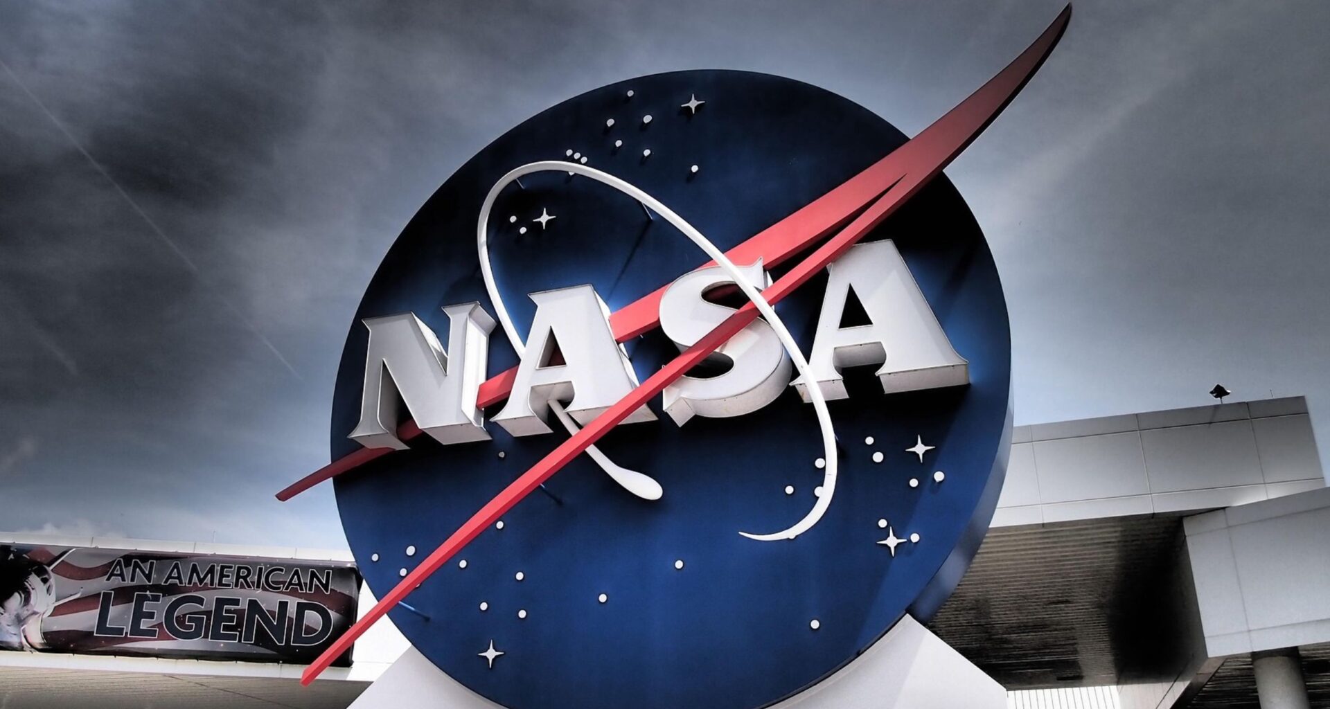 Unexplained carbon found in ancient Mars lakebed