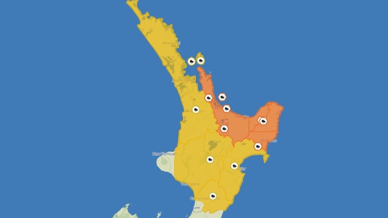 MetService says there will be thunderstorms and localised downpours for the North Island from today.