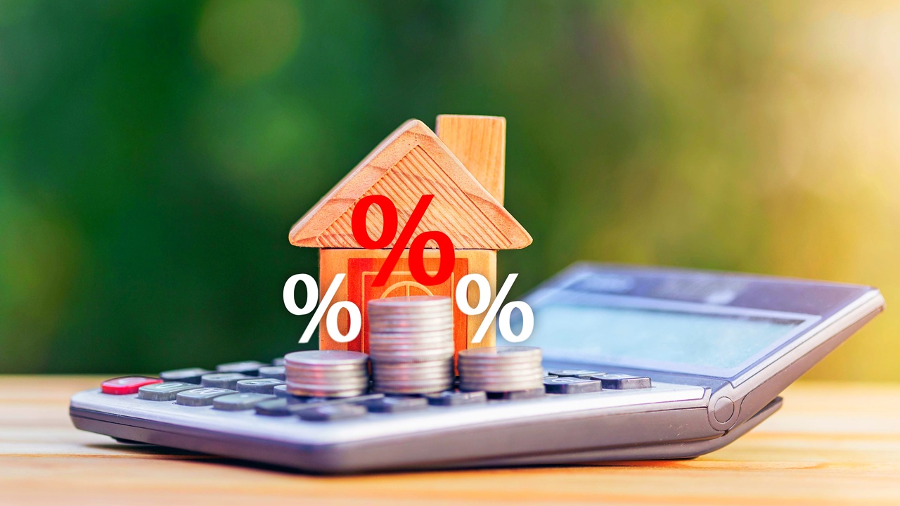 Two-year fixed mortgages roar back into favour with home owners