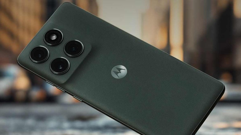 The Motorola Edge (2025) in front of a street backdrop.