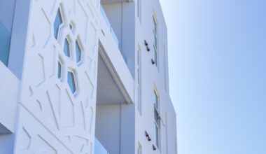 The Mayor, the Minister, and the former libertarian