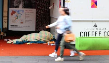 Police to receive 24-hour move-on powers over rough sleepers