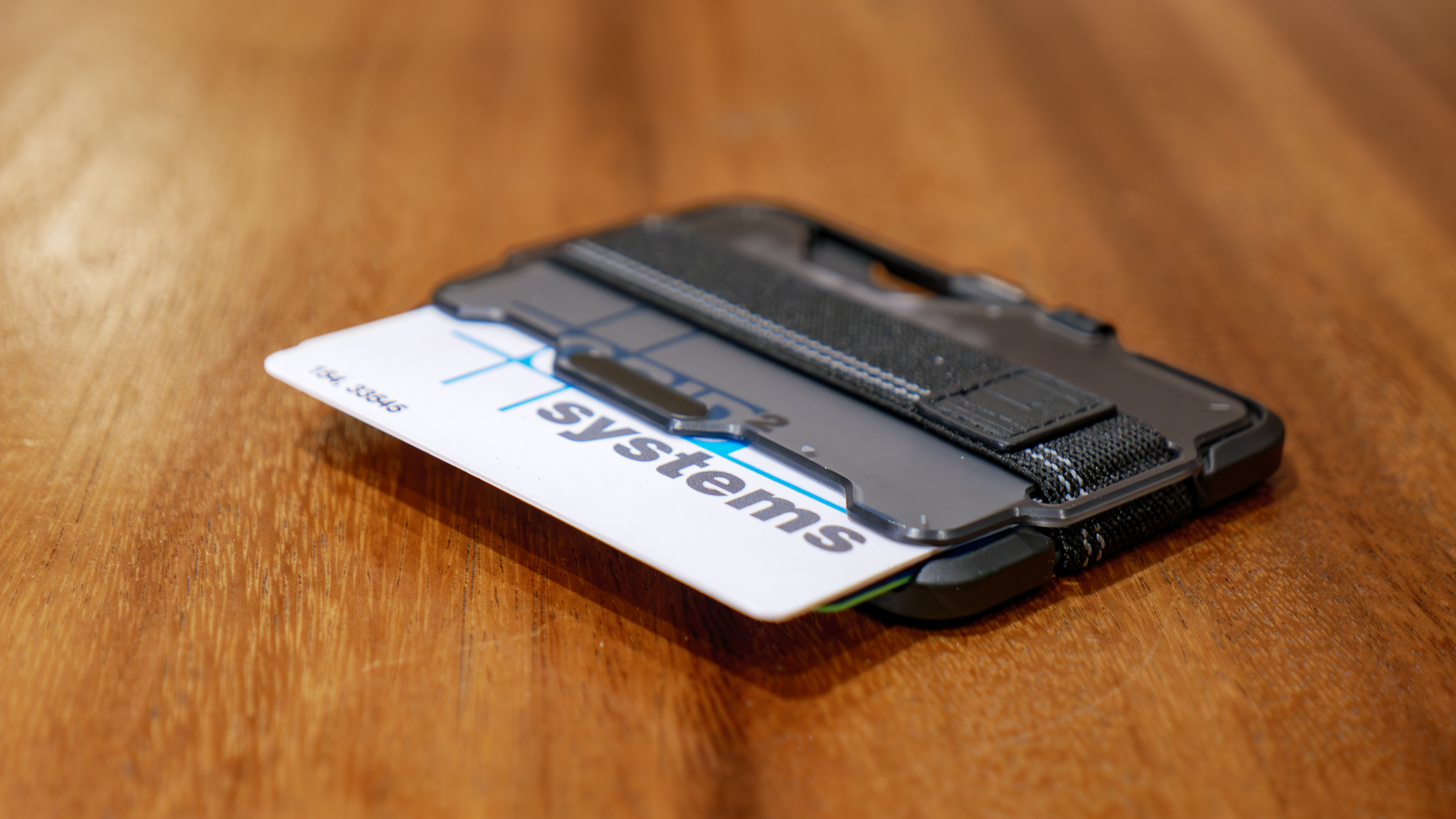 Aulumu G03 Multi-Tool MagSafe Wallet.
