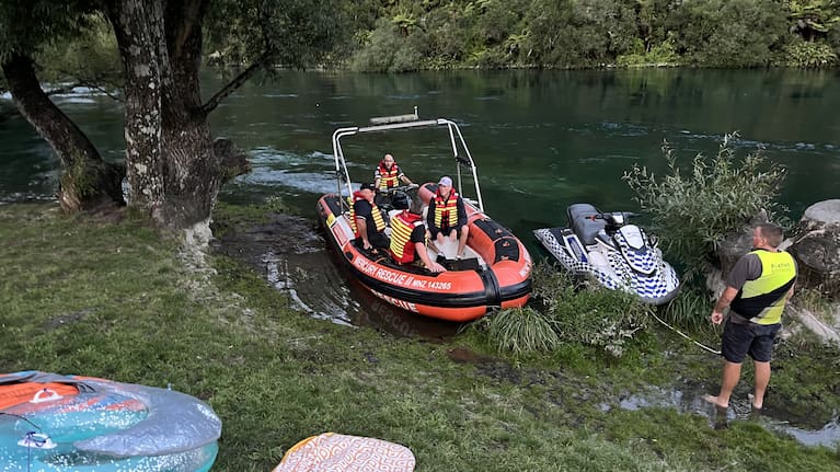 Police arrived and were able to communicate with the now seven people in distress and contacted the Coastguard and Harbourmaster.