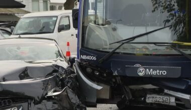 Four injured, two seriously, after bus and cars crash in Auckland