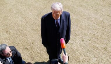 Trump raises the possibility of a 'friendly takeover of Cuba'