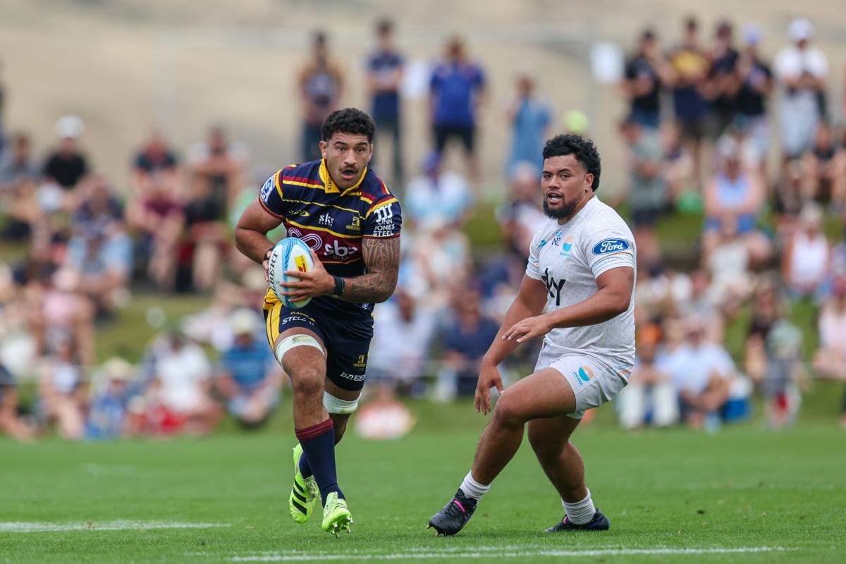 Holland injury casts pall on Landers win