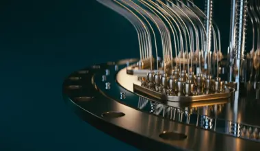 Quantum computer breakthrough tracks qubit fluctuations in real time